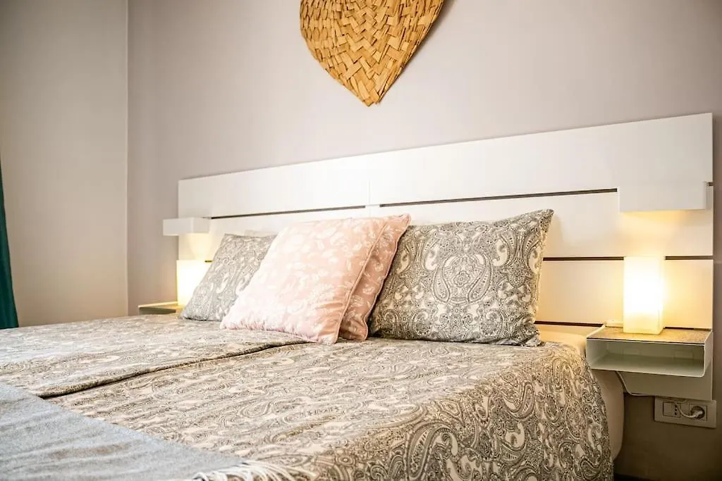 La Caleta Comfortable Apartment 2 location